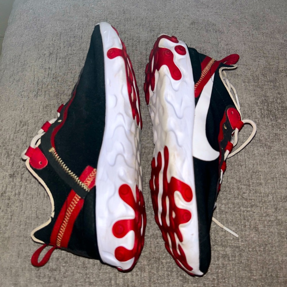 Wmns React Element 55 'Black Gym Red'